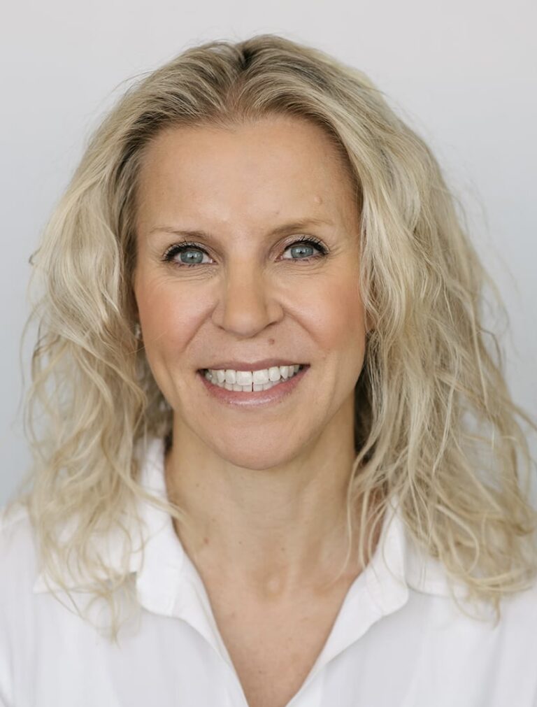 Tiiu Hess, MD, FRCSC
